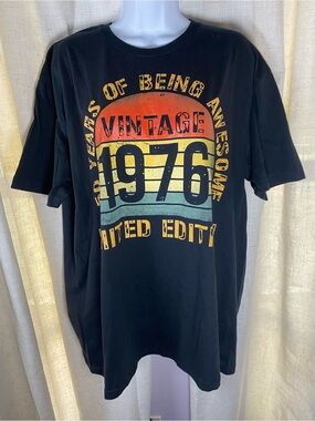 Gildan Retro 1976 Limited Edition Graphic Distressed Black T Shirt XL